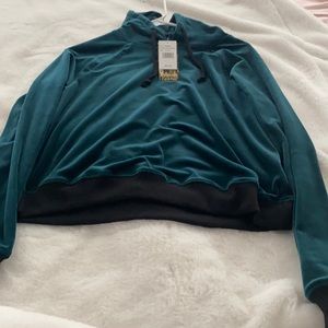 Crop velvet hoodie